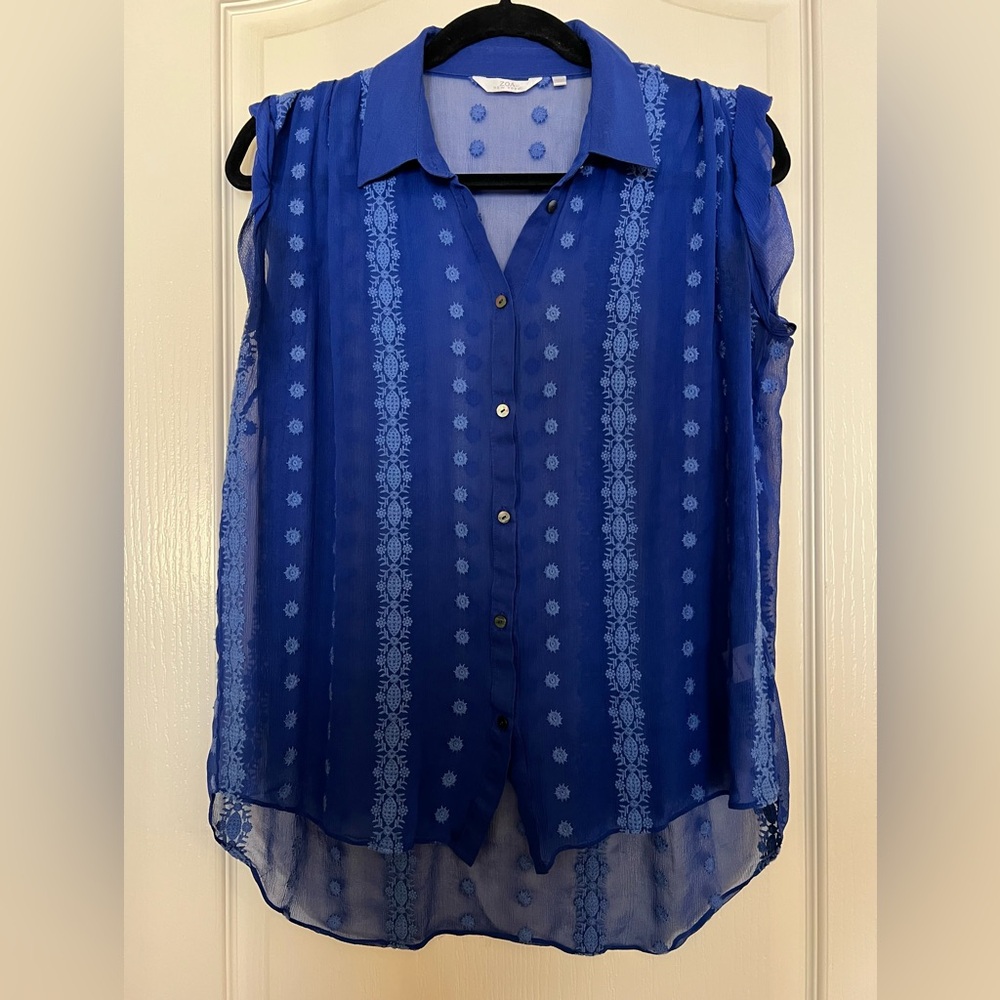 Zoa New York Blue Embroidered Silk Sleeveless Button Up Blouse